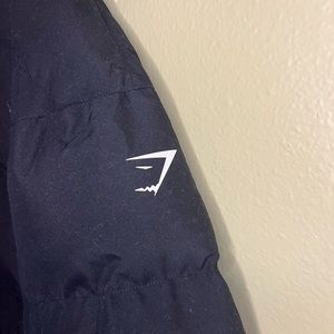 Gym shark black puffer